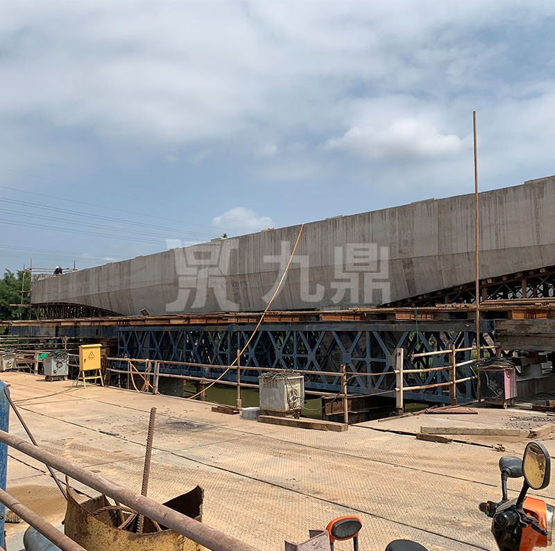 現澆樑(liang)鋼支撐(cheng)