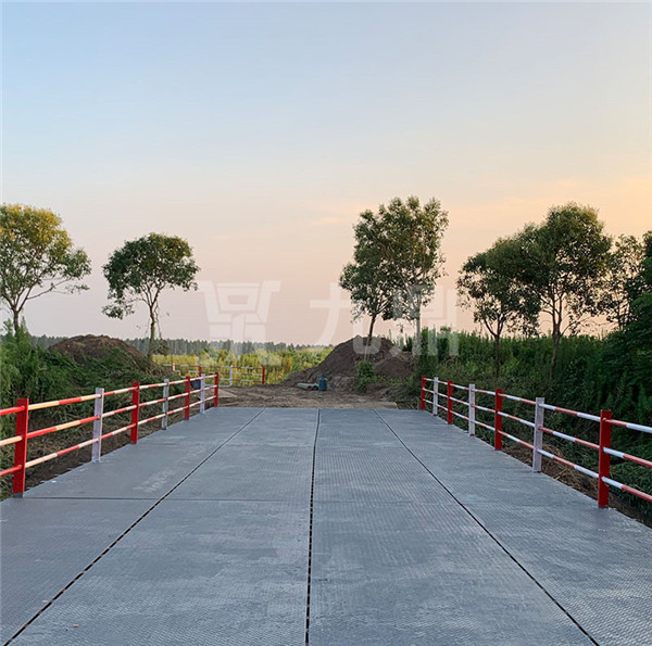 上承(cheng)式(shi)6米寬(kuan)鋼(gang)便(bian)橋